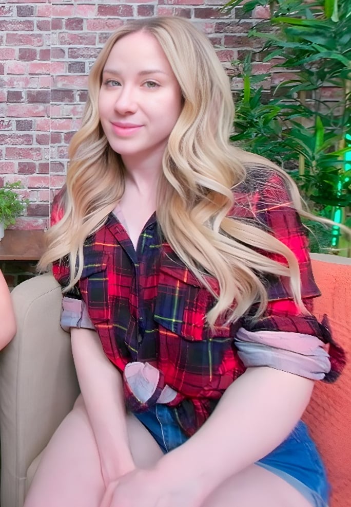 Alaina Taylor VR